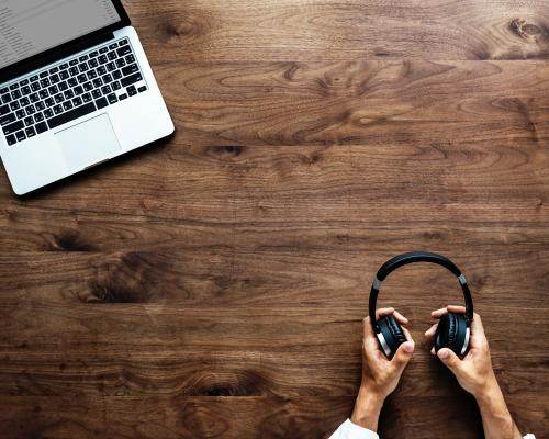 Podcasts-headphones